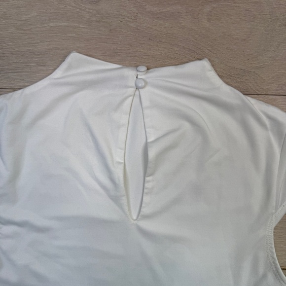 Lulu’s Basics Bodysuit - Picture 5 of 8